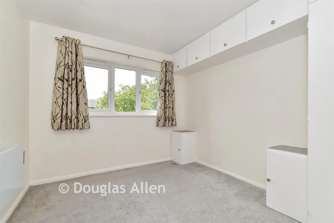 Higham Station Avenue, Chingford, E4, photo 6