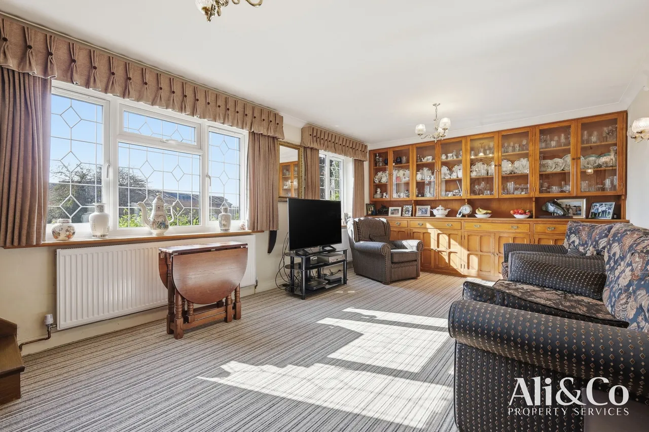 Marshfoot Road, Grays, Essex, RM16 4LU, photo 20