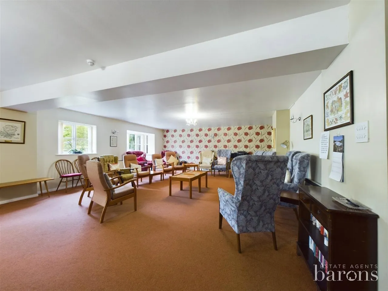 Oakfields, Lychpit, RG24, photo 12