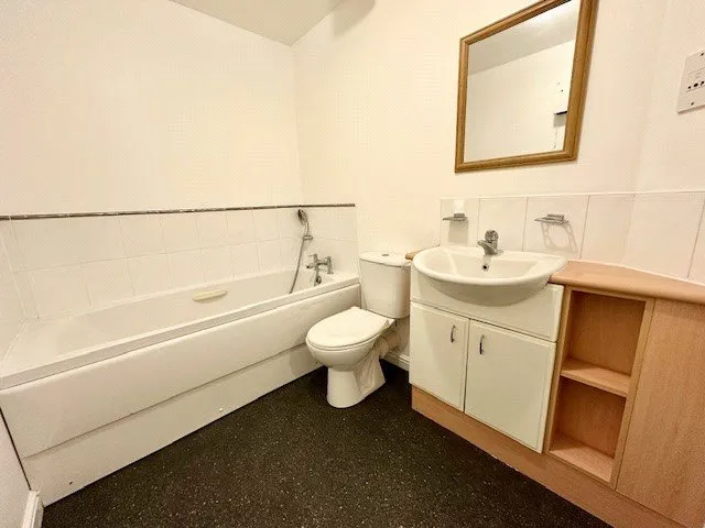 The Tollgate, Fareham, PO16, photo 6
