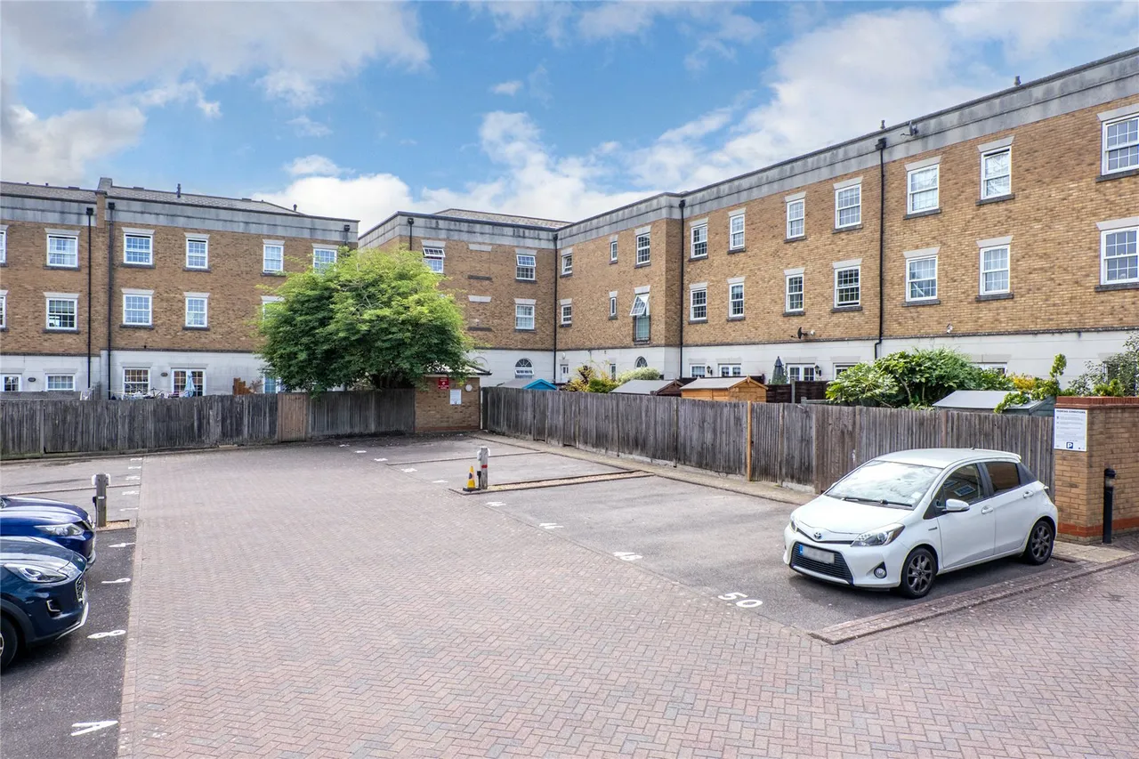 Tarragon Road, Maidstone, ME16, photo 10