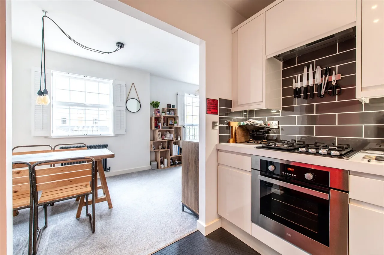 Tarragon Road, Maidstone, ME16, photo 15