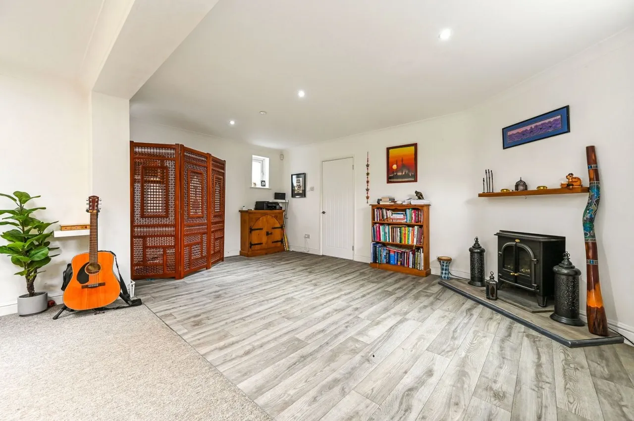 Lyndhurst, SO43, photo 21