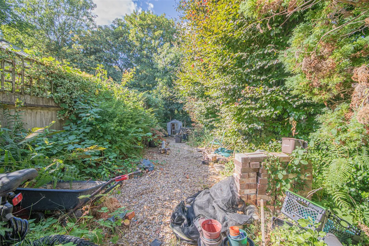 Church Road, Bishopstoke, EASTLEIGH, Hampshire, SO50 6DT, photo 12