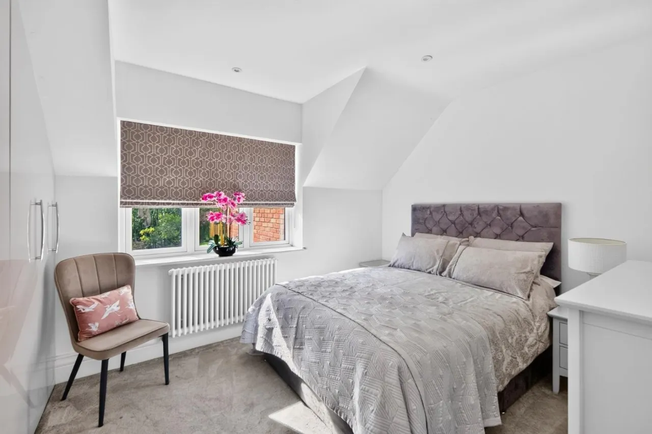 London Road, Middleton, B78, photo 23