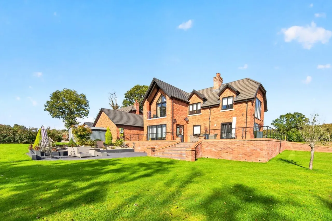 London Road, Middleton, B78, photo 37