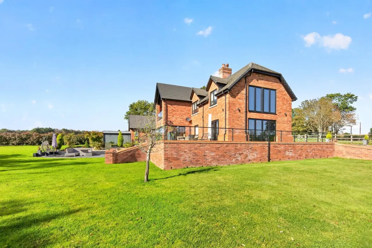 London Road, Middleton, B78, photo 40