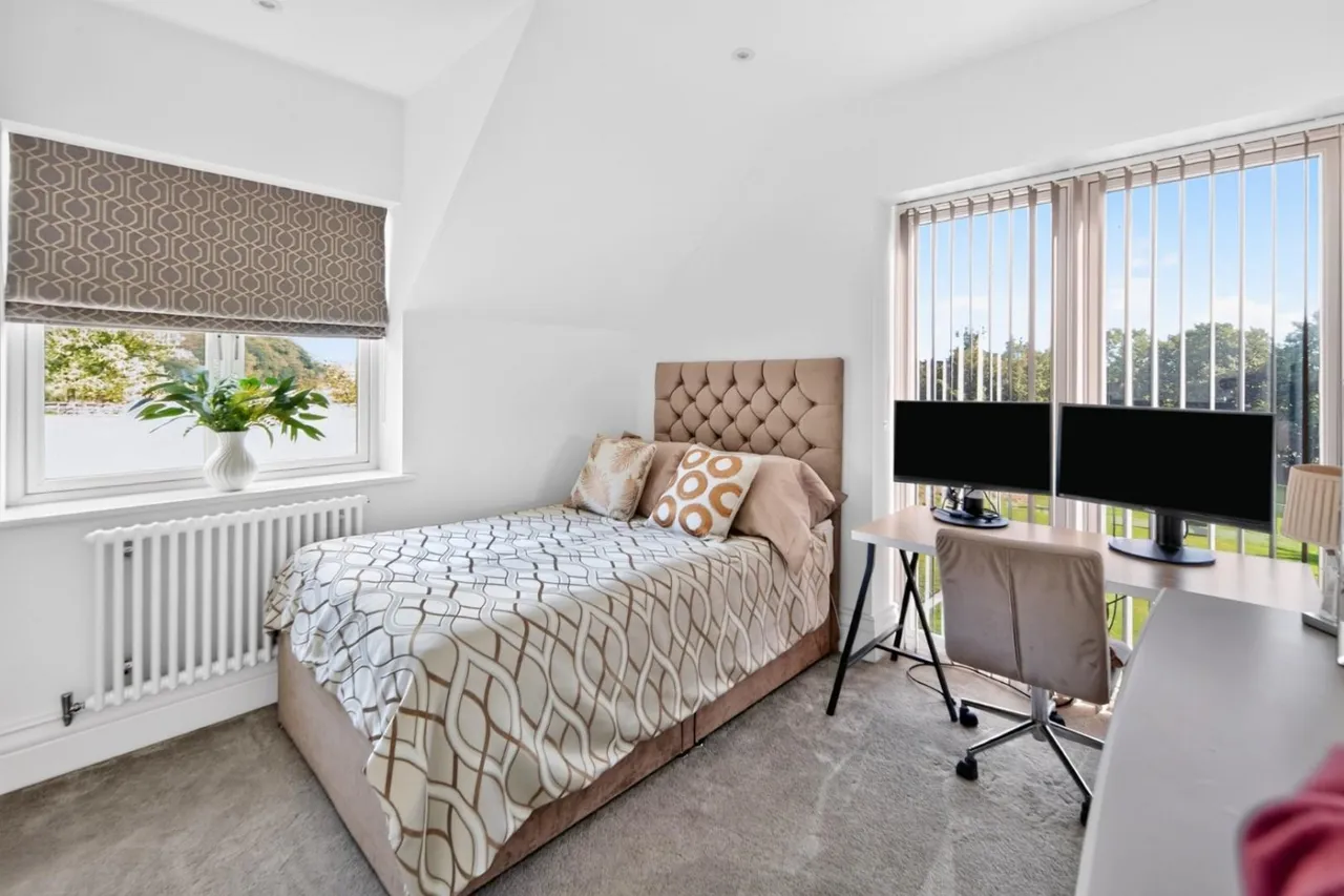 London Road, Middleton, B78, photo 24