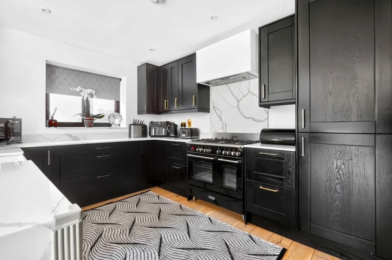 London Road, Middleton, B78, photo 6