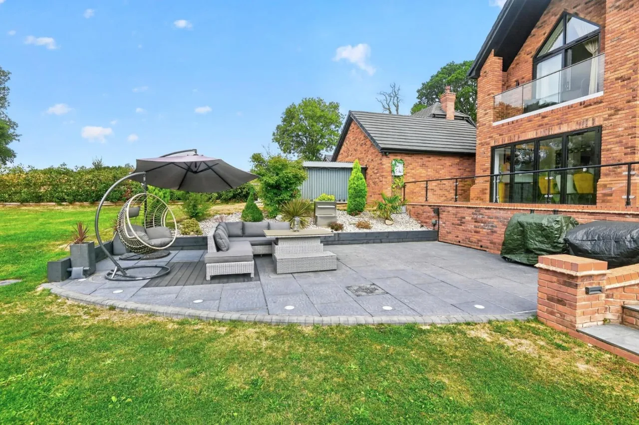 London Road, Middleton, B78, photo 32