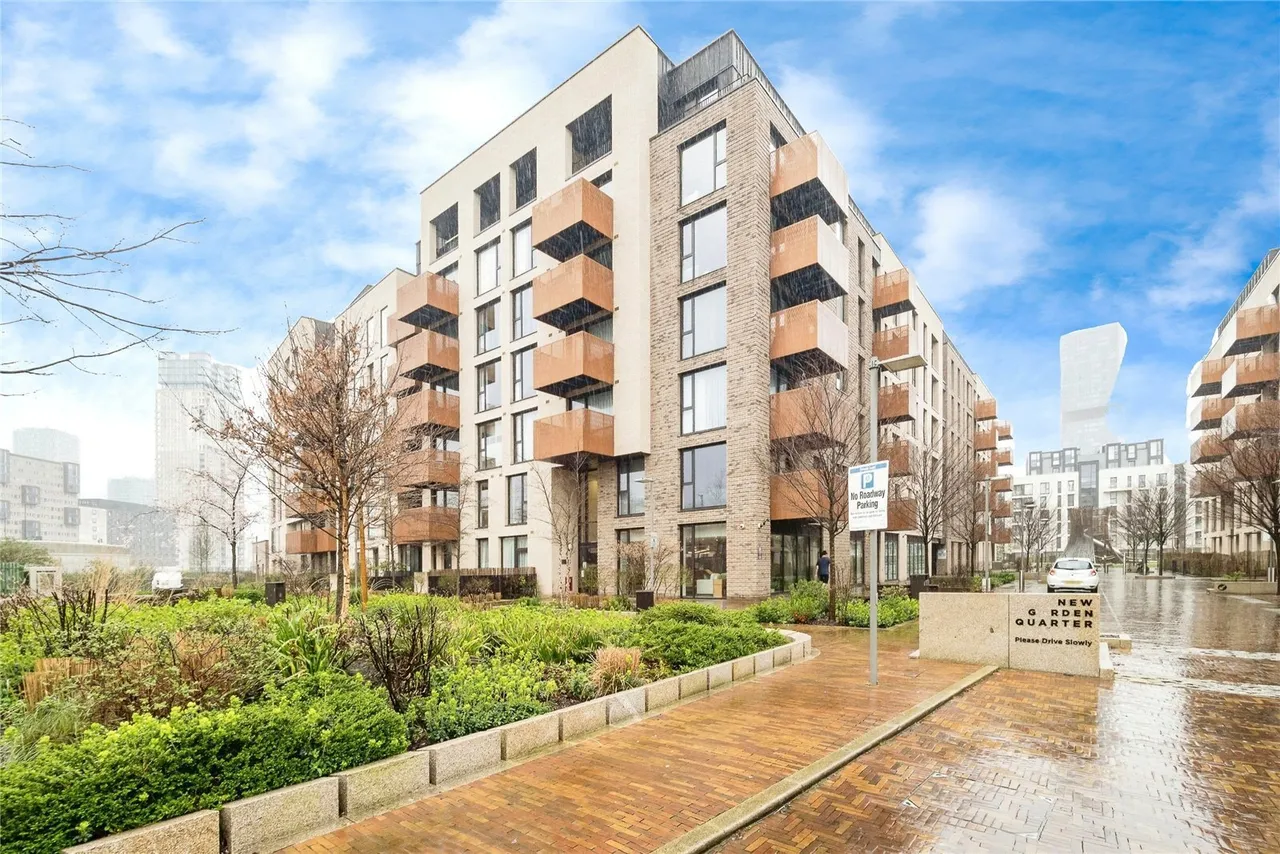 Leyton Road, London, E15, photo 6
