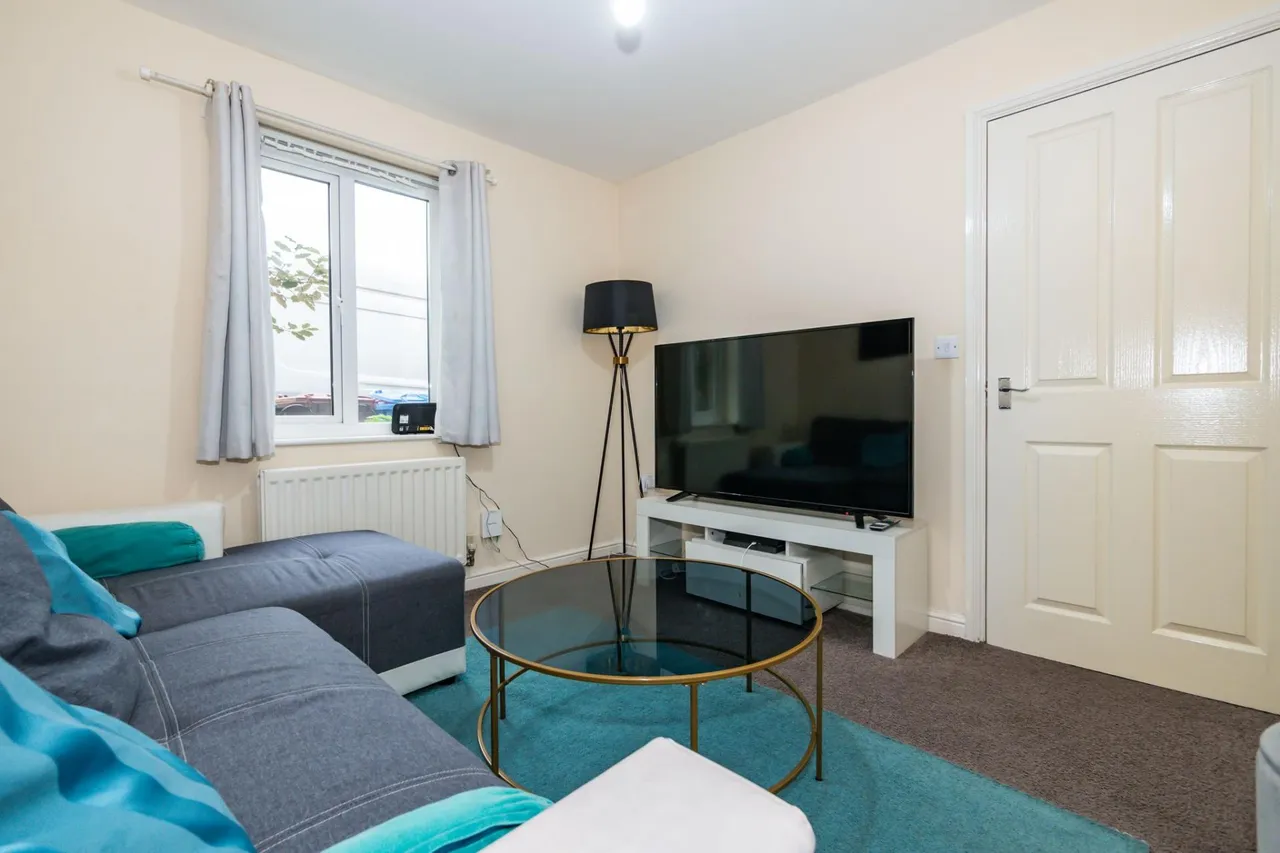 Saddlecote Close, Manchester, M8, photo 3