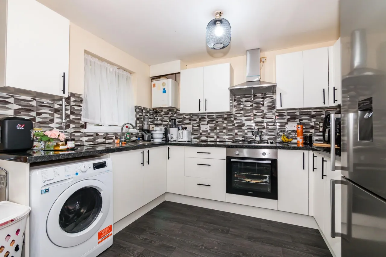 Saddlecote Close, Manchester, M8, photo 7
