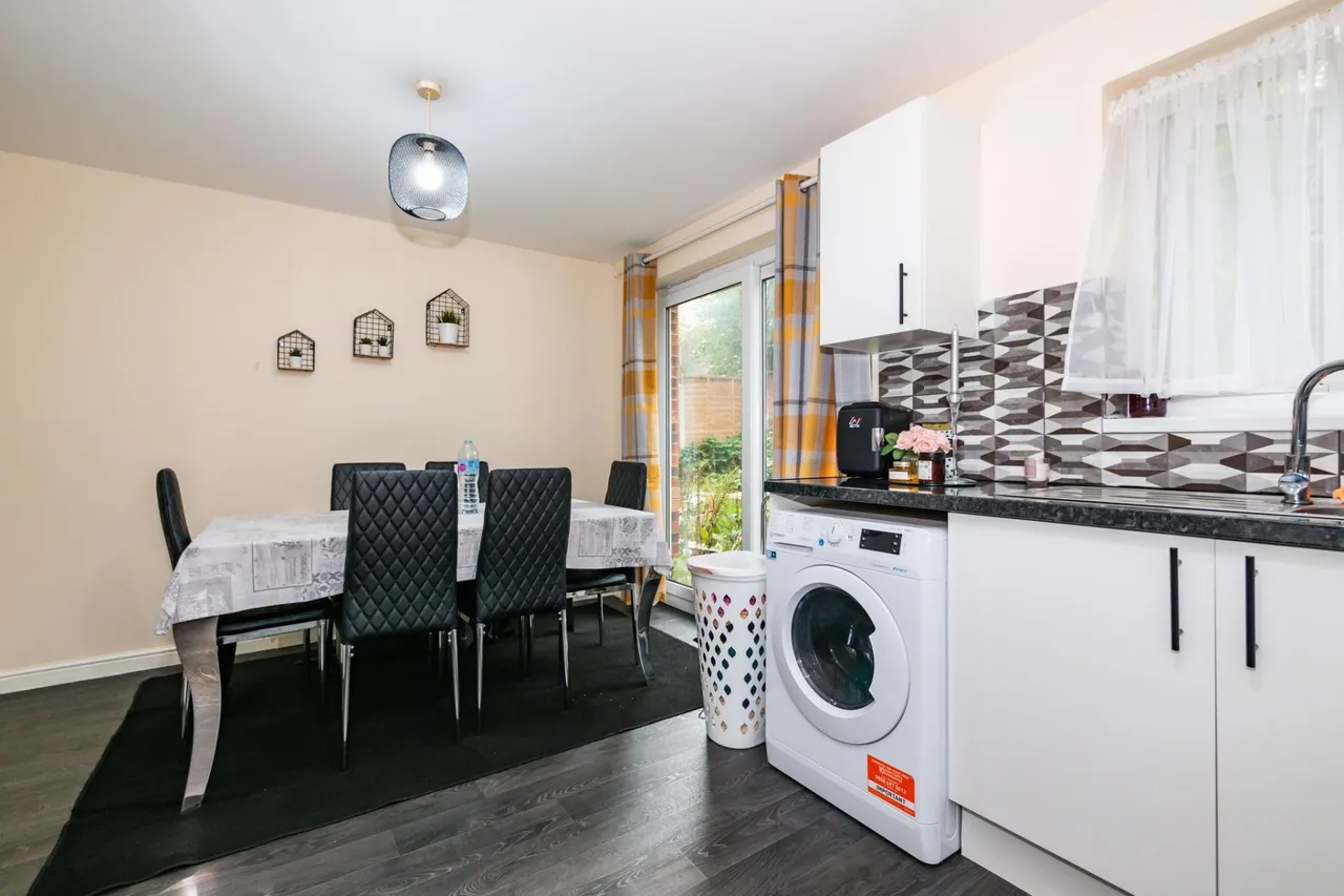 Saddlecote Close, Manchester, M8, photo 8