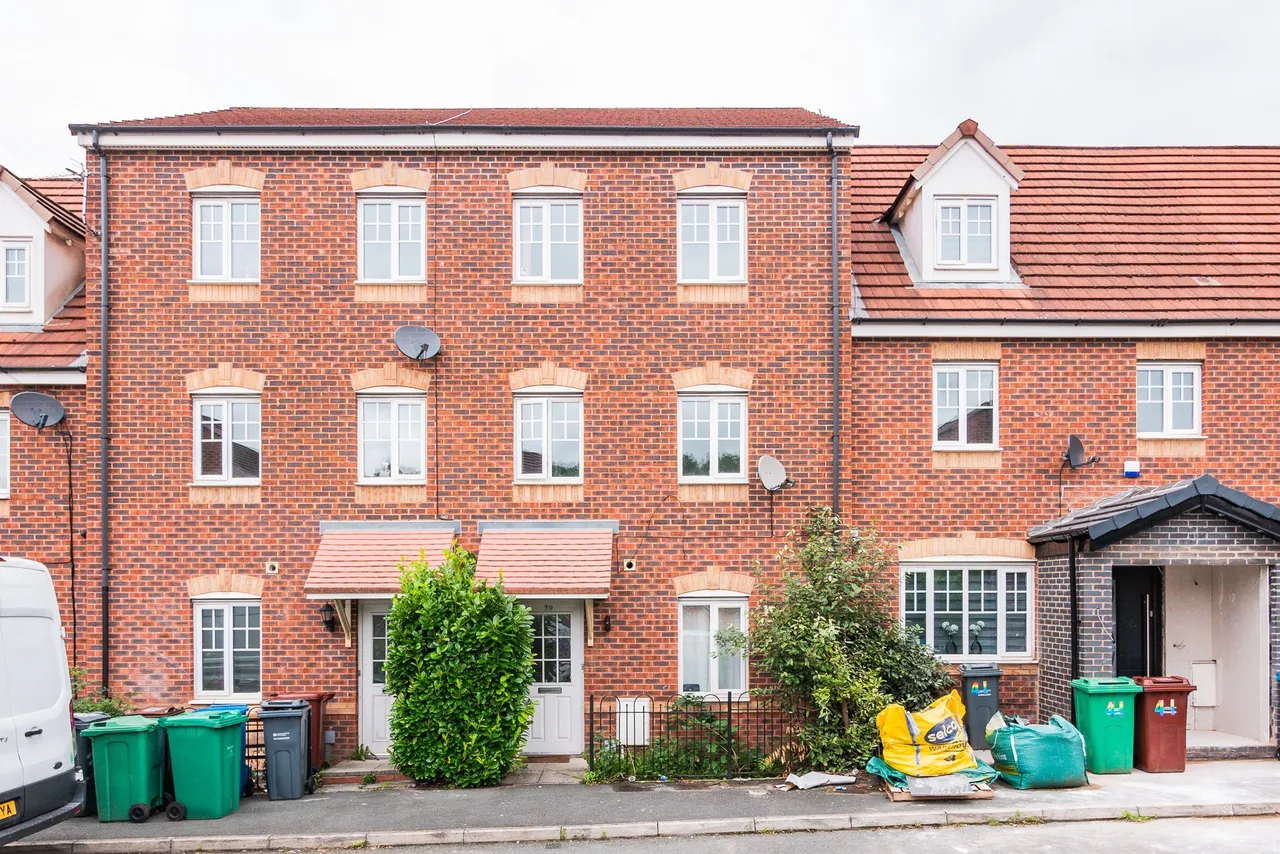 4 bed house for sale — Saddlecote Close, Manchester, M8