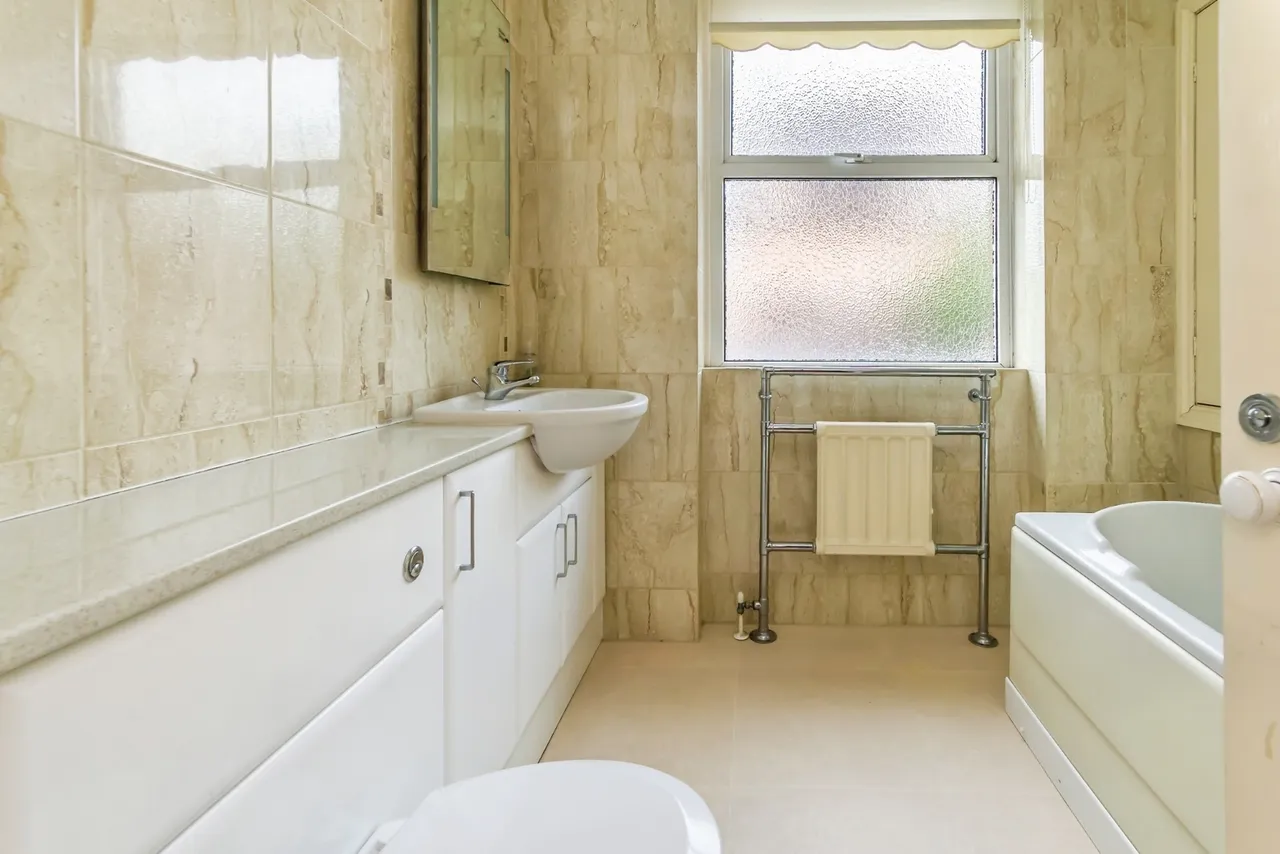 The Goffs, Eastbourne, BN21, photo 33