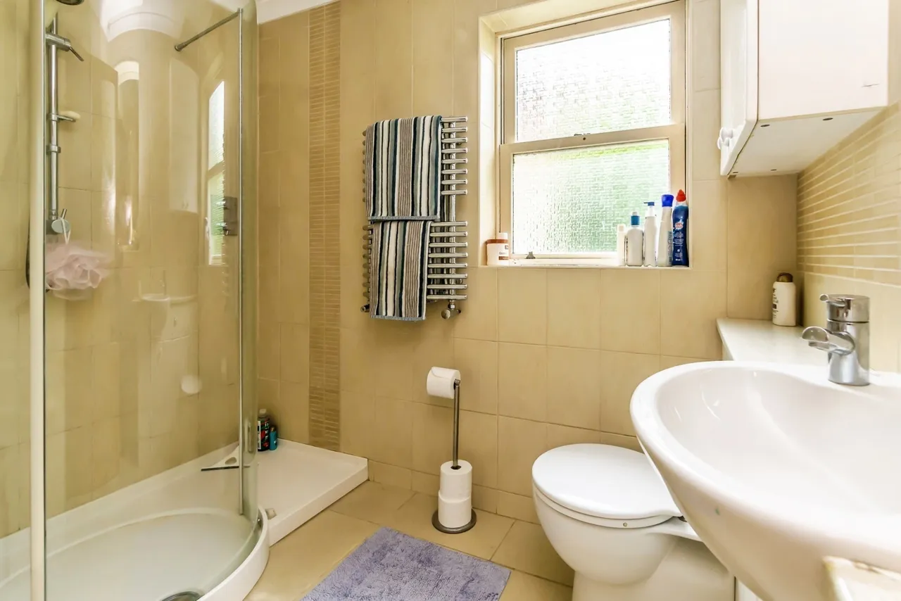 The Goffs, Eastbourne, BN21, photo 18