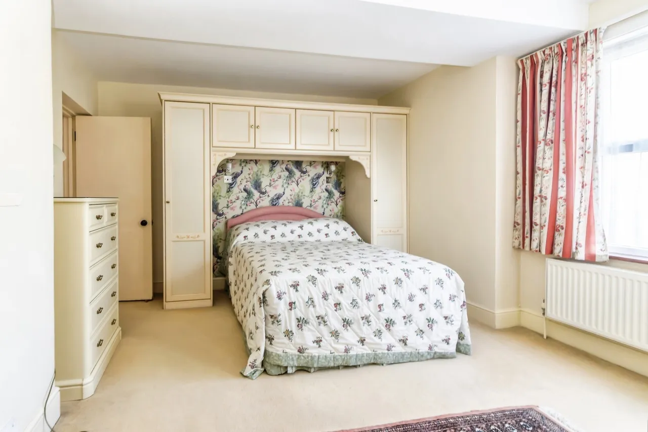 The Goffs, Eastbourne, BN21, photo 37
