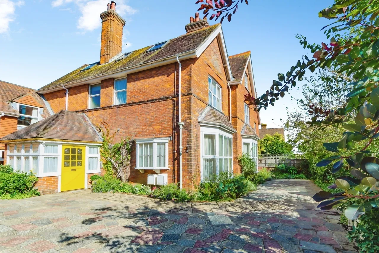 The Goffs, Eastbourne, BN21, photo 19