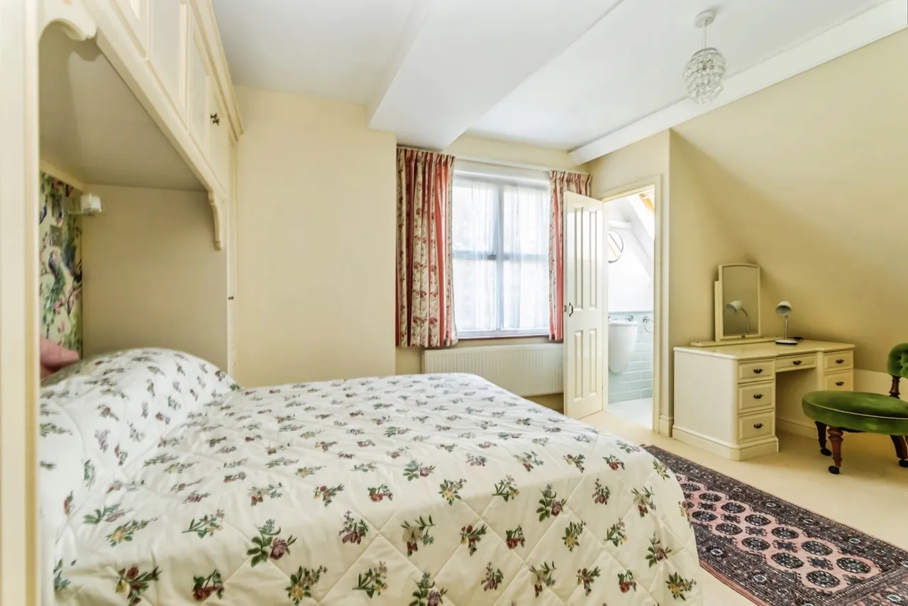 The Goffs, Eastbourne, BN21, photo 38