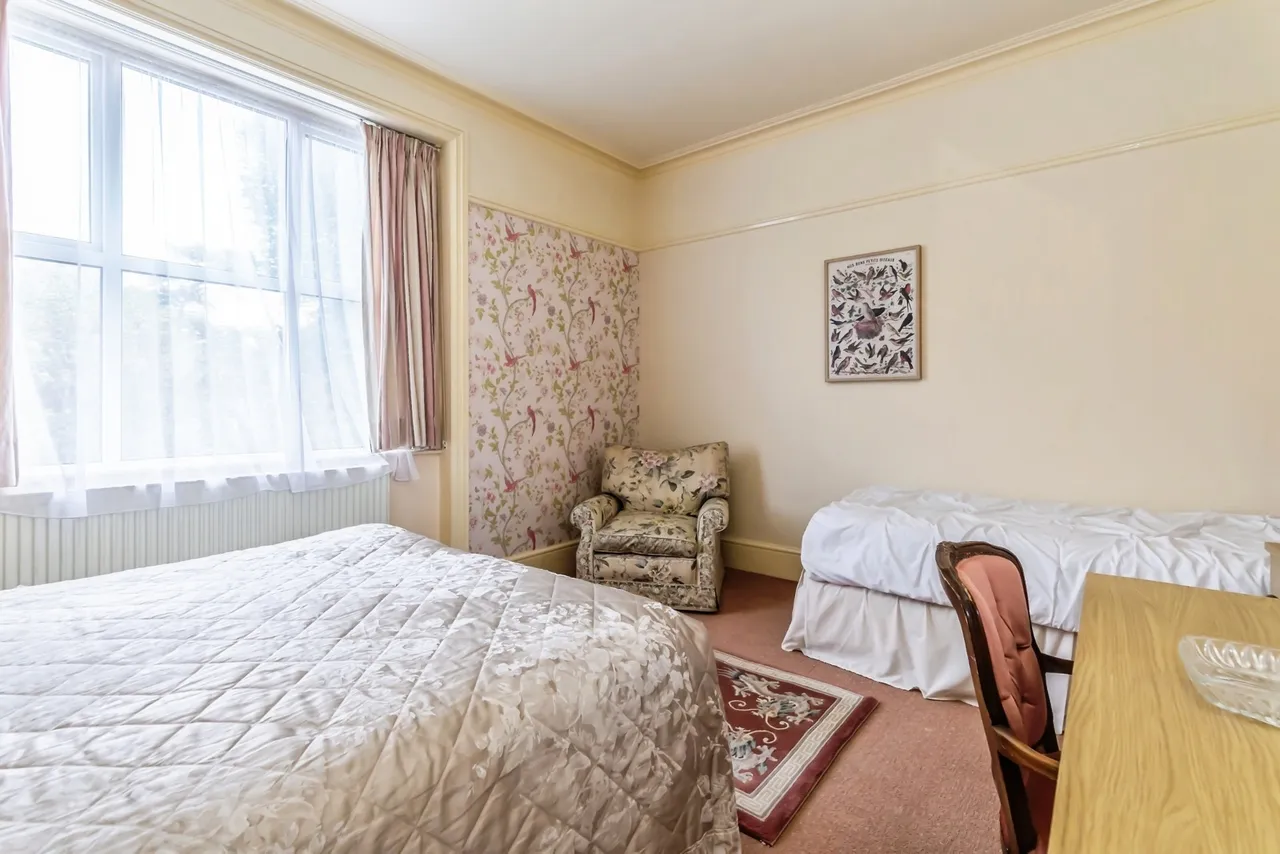 The Goffs, Eastbourne, BN21, photo 32