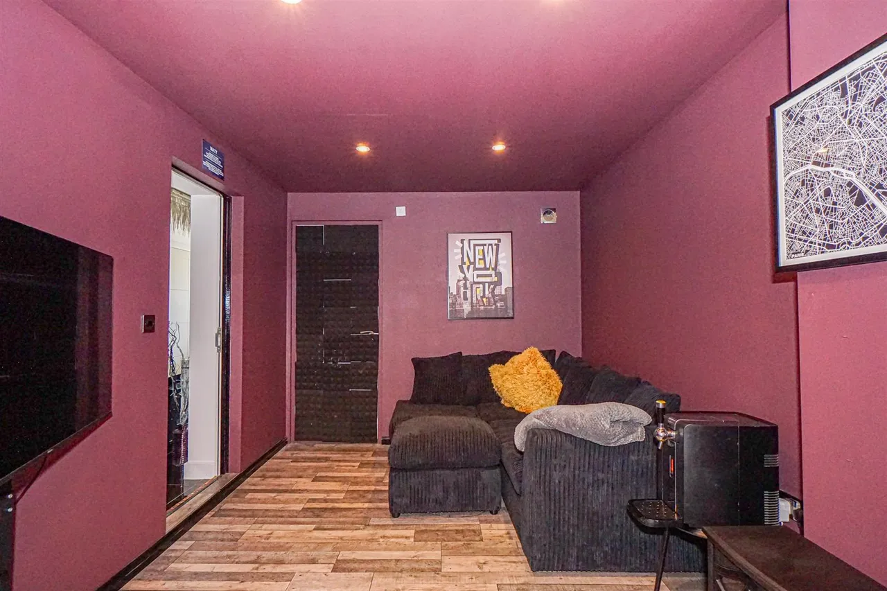 Welton Rise, St. Leonards-On-Sea, photo 25
