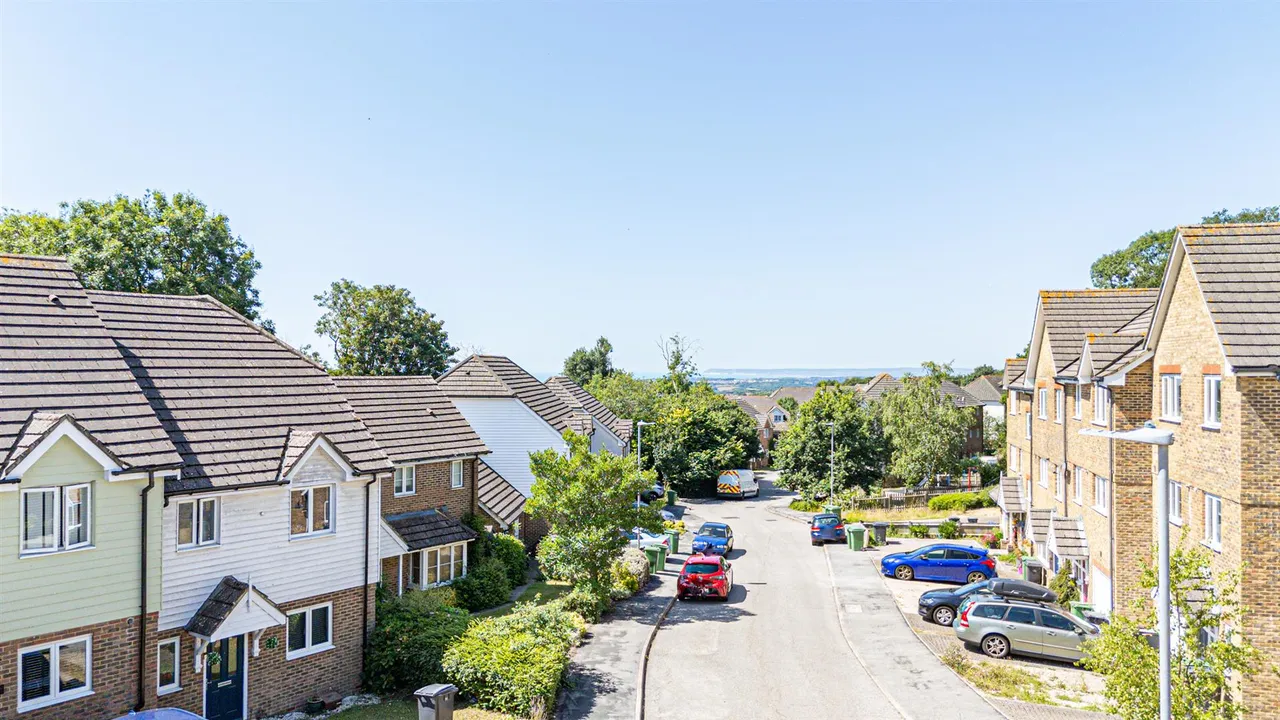 Welton Rise, St. Leonards-On-Sea, photo 29