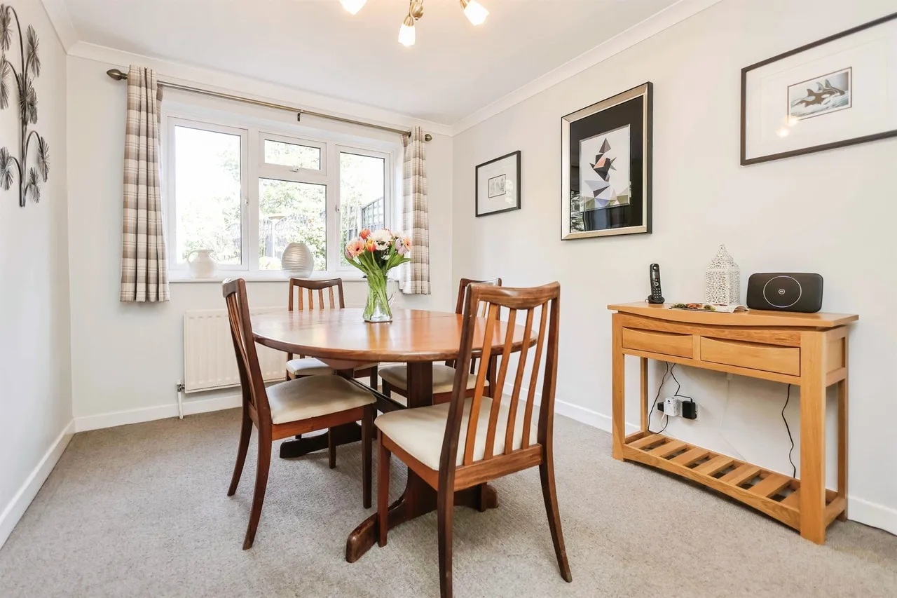 The Crescent, Cradley Heath, B64, photo 4