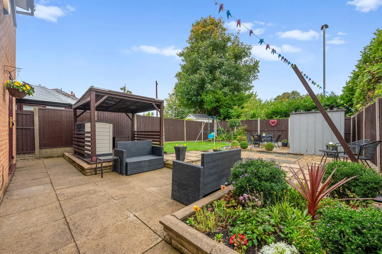 Long Meadow, Eccleston, WA10, photo 31