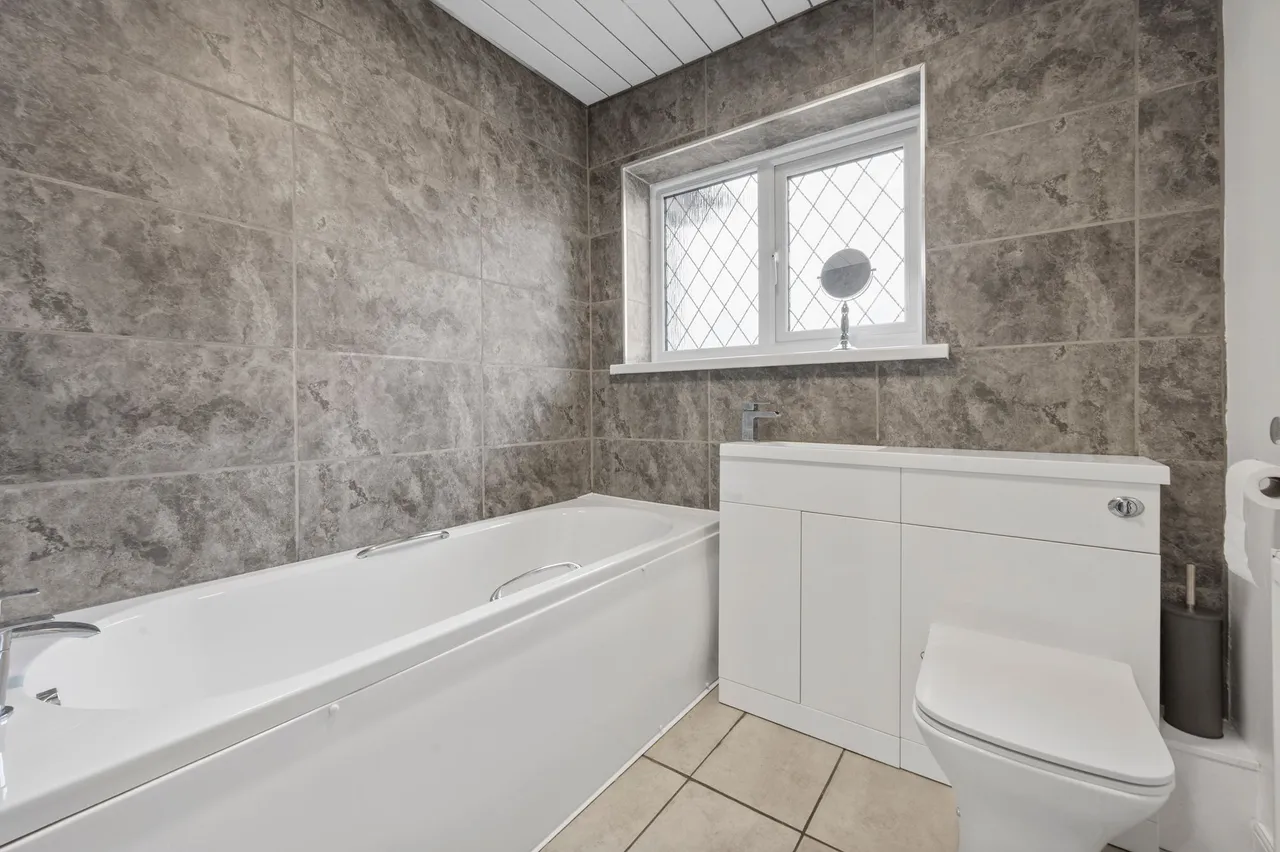 Long Meadow, Eccleston, WA10, photo 22