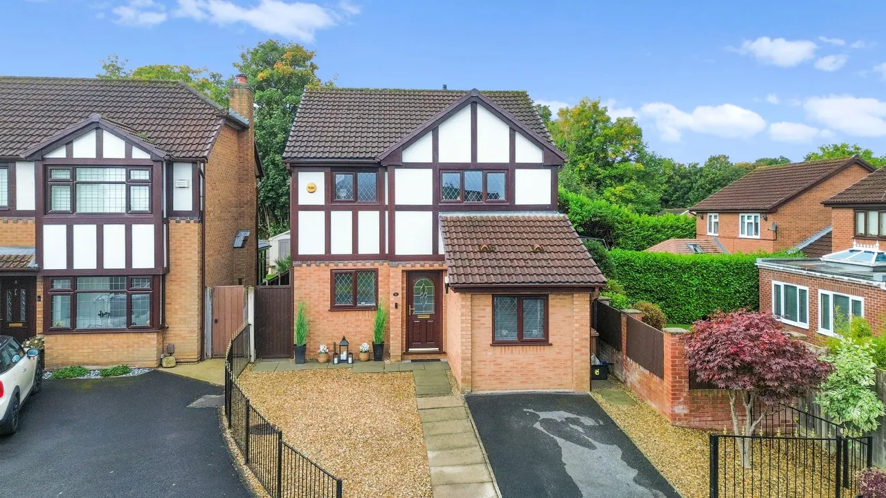 4 bed house for sale, Long Meadow, Eccleston, WA10