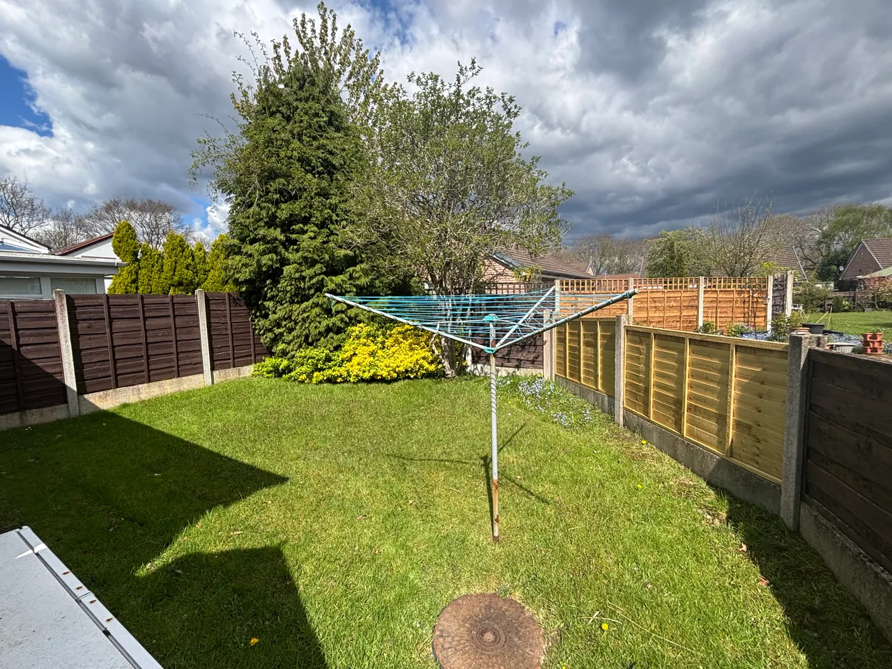 Staveton Close, Bramhall, SK7, photo 3
