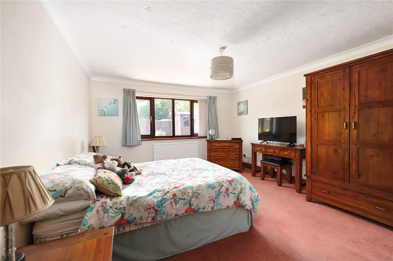Mytchett Road, Mytchett, GU16, photo 10