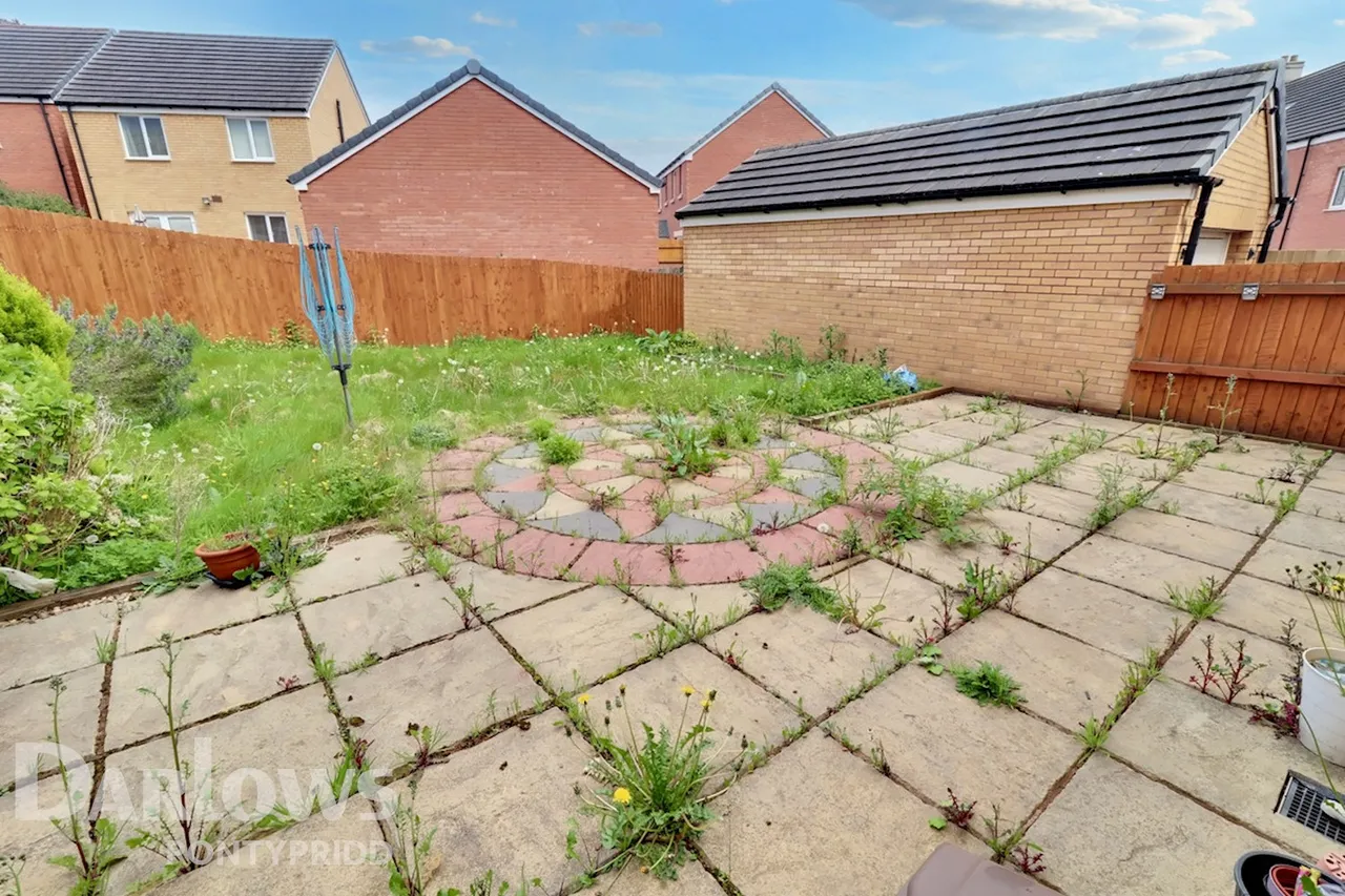 Bryn Eirlys, Bridgend, photo 28