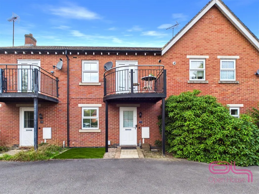 Glamorgan Way, Church Gresley, DE11, photo 3