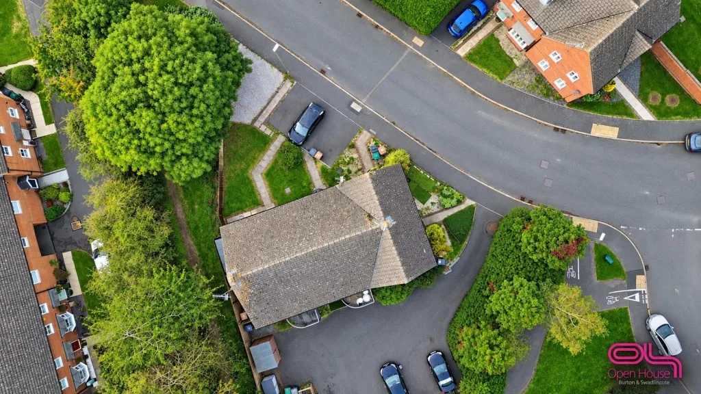Glamorgan Way, Church Gresley, DE11, photo 15