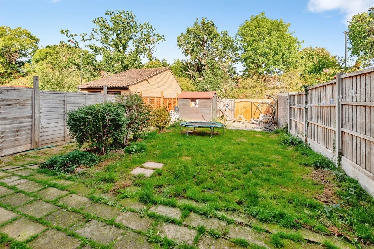 Gorling Close, Ifield, RH11, photo 12
