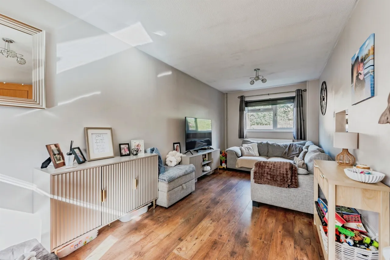 Gorling Close, Ifield, RH11, photo 11
