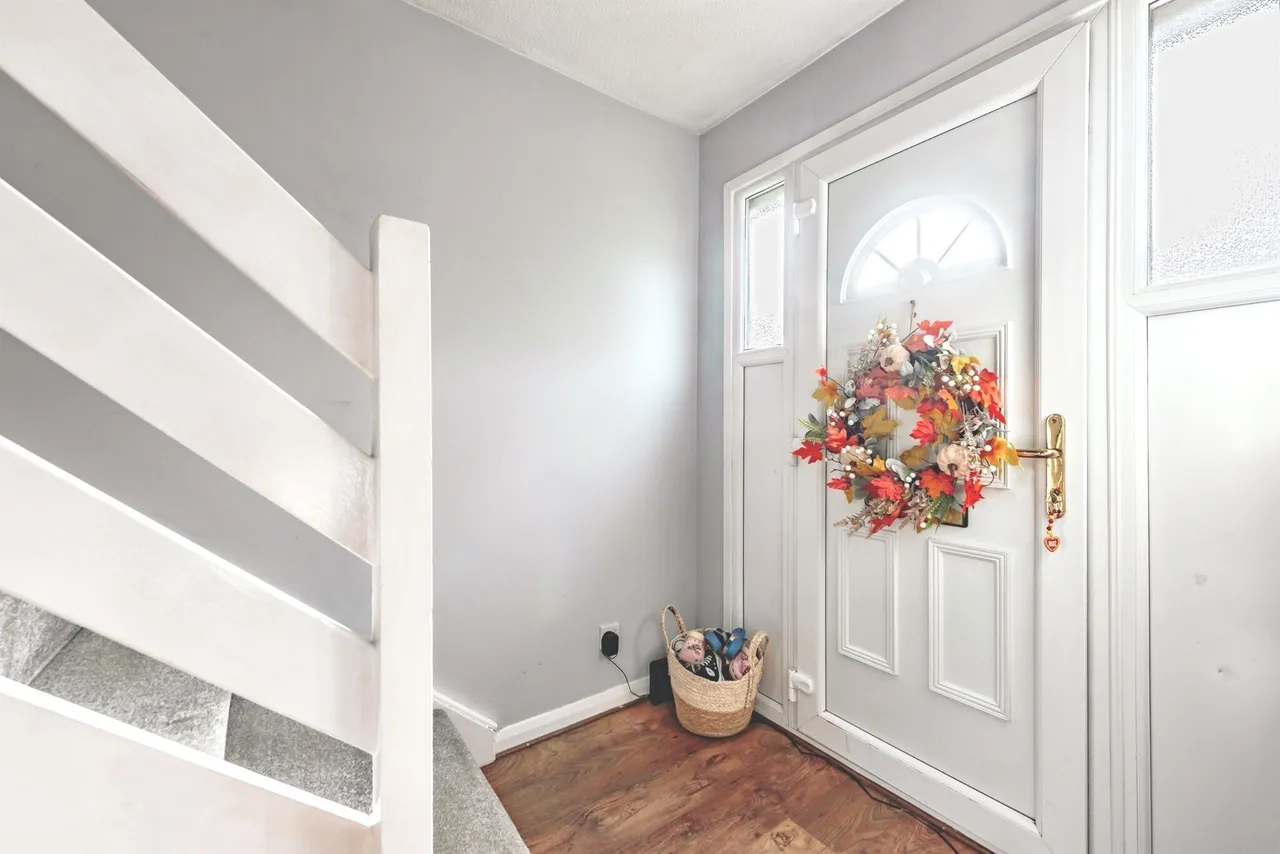 Gorling Close, Ifield, RH11, photo 9