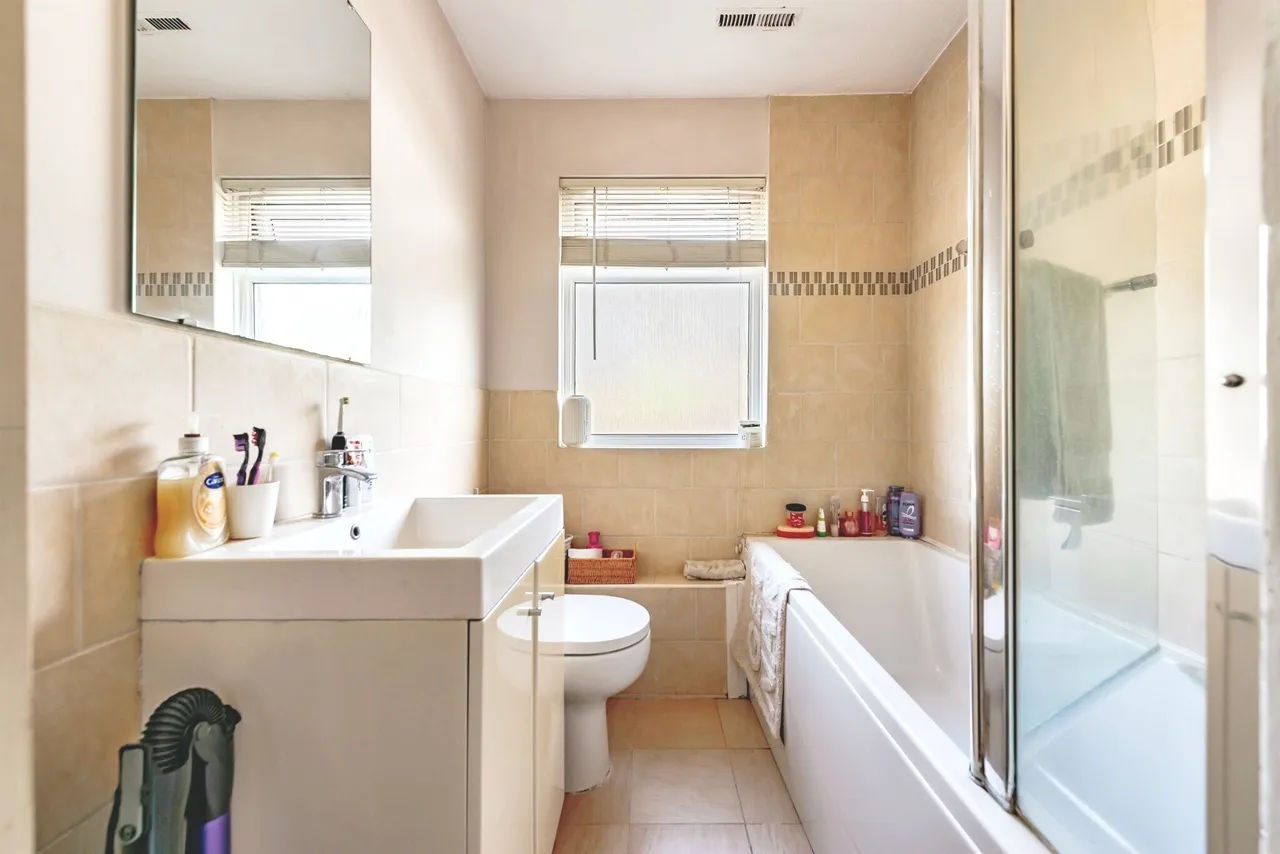 Gorling Close, Ifield, RH11, photo 8