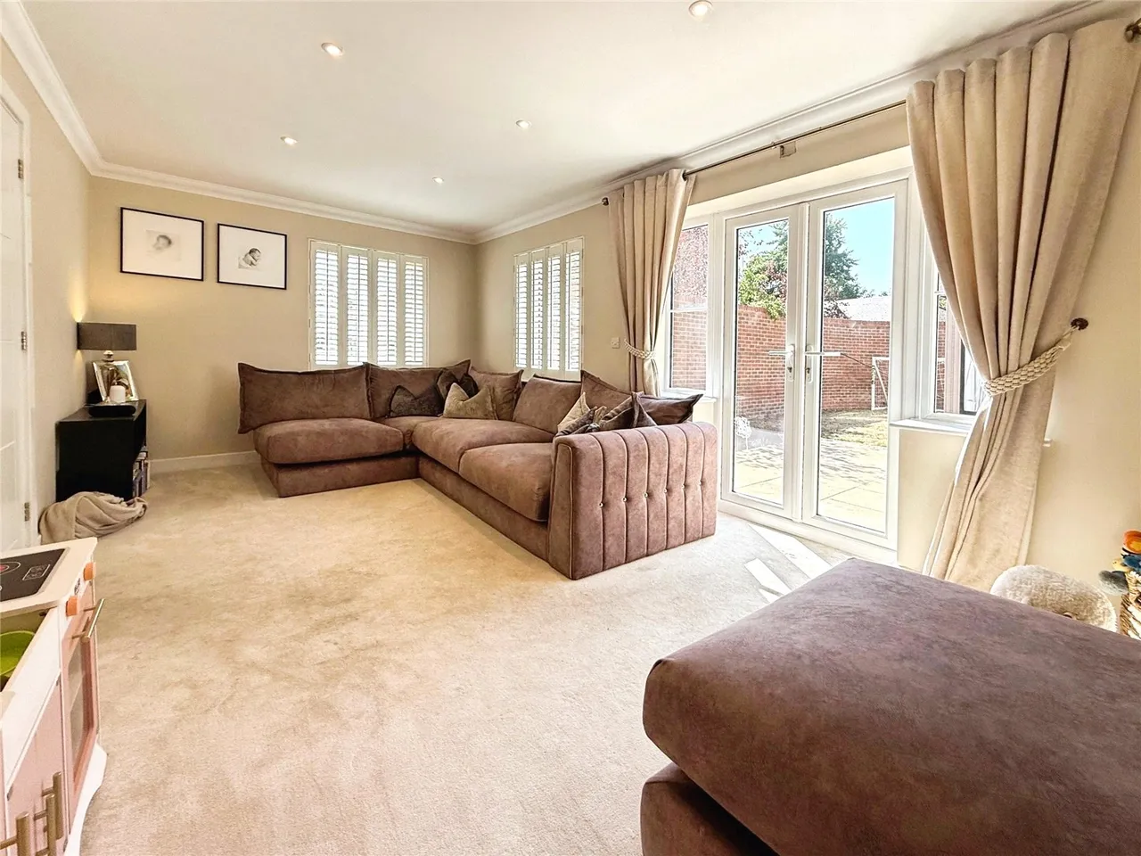 Dove Close, Crowthorne, Berkshire, RG45 6HF, photo 22