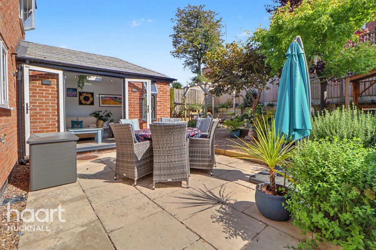 Castle Court, Heanor, DE75, photo 25
