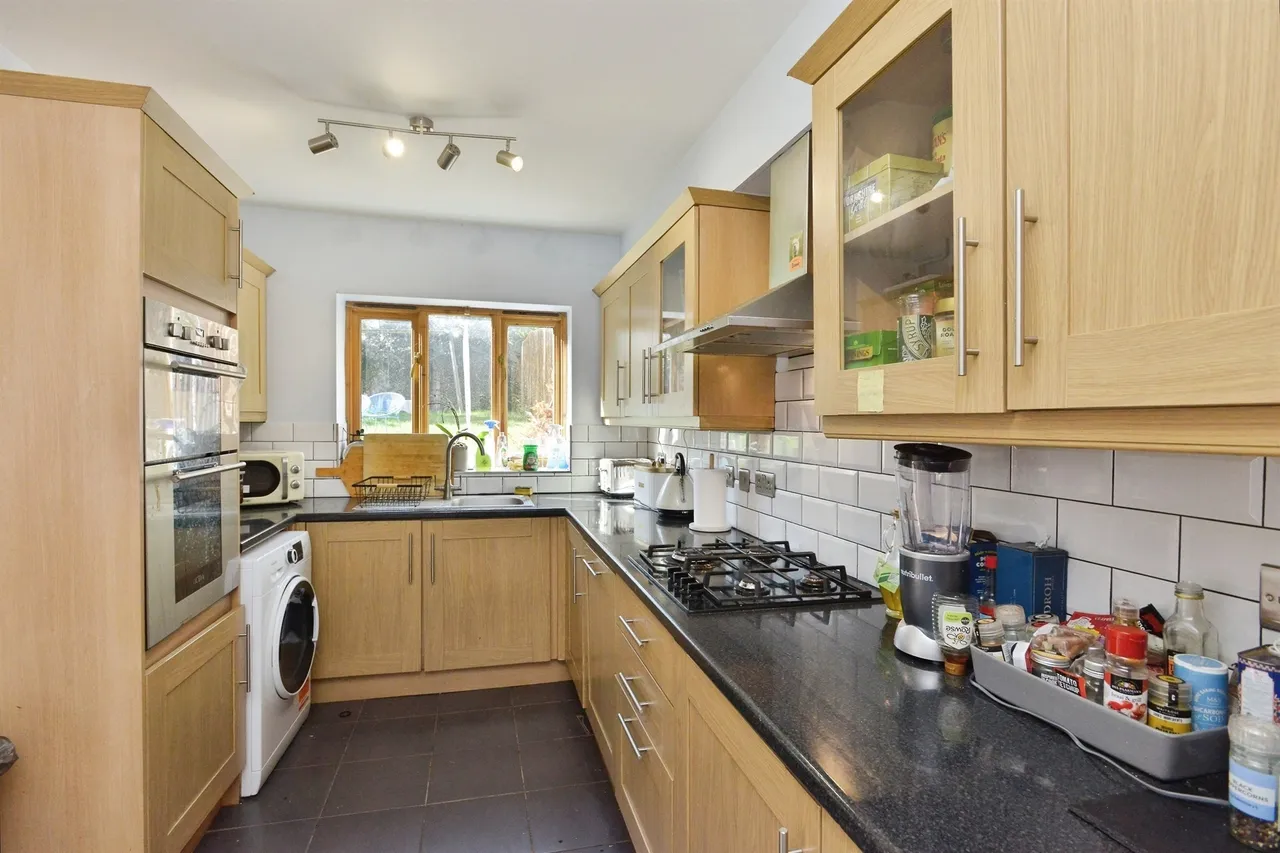London Road, Loughton, MK5, photo 3