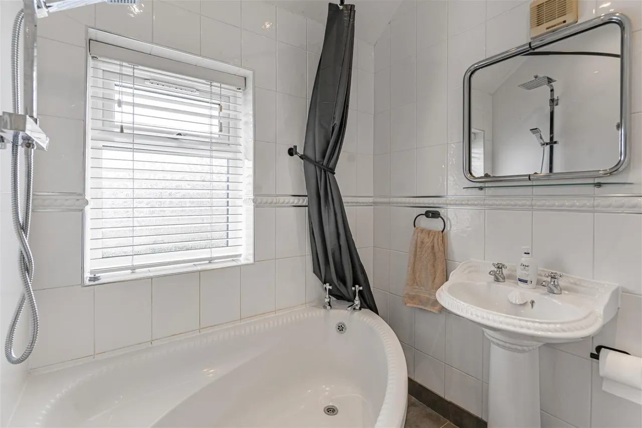 Plantation Avenue, Worsley, M28, photo 12