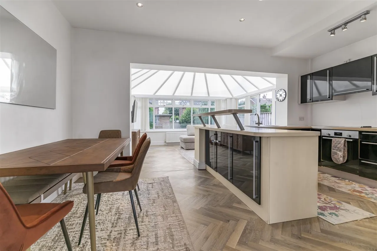 Plantation Avenue, Worsley, M28, photo 7