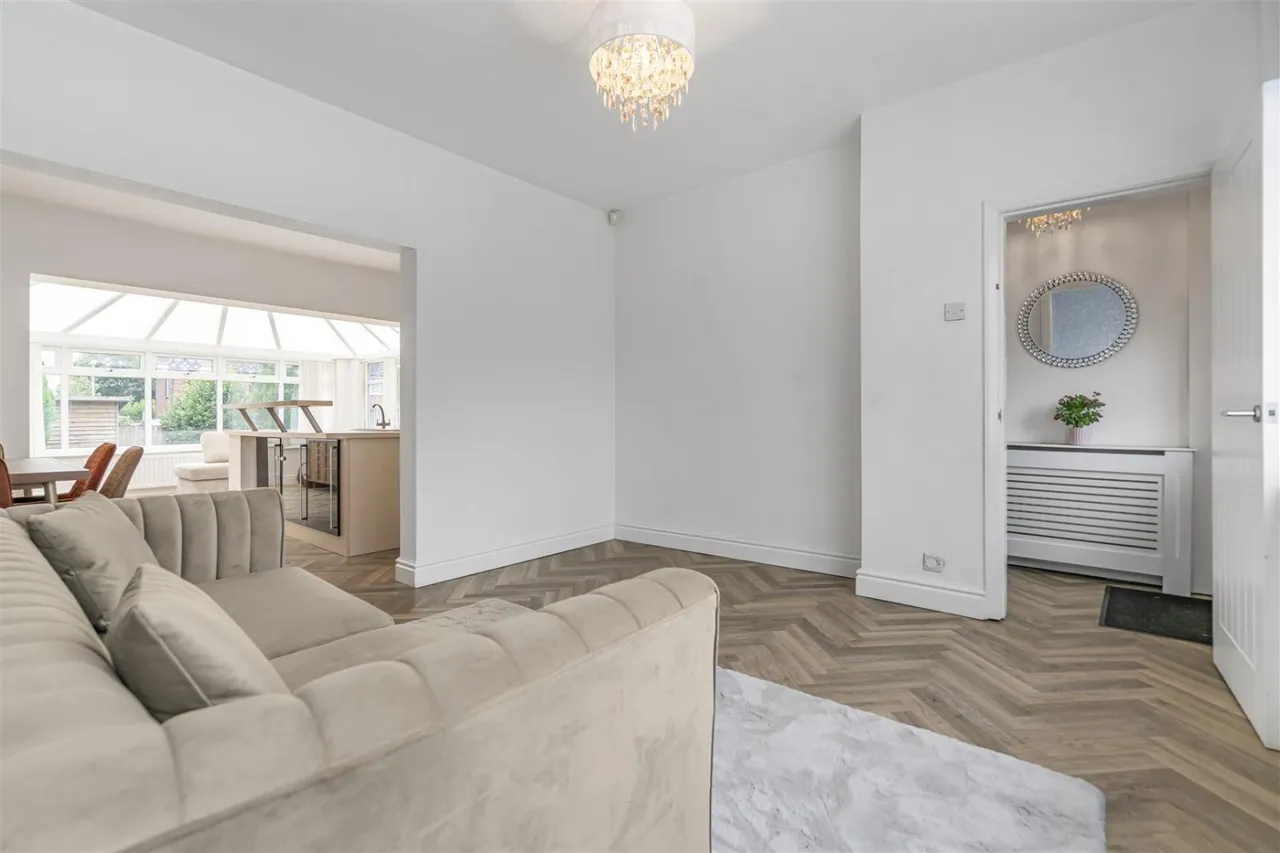Plantation Avenue, Worsley, M28, photo 4