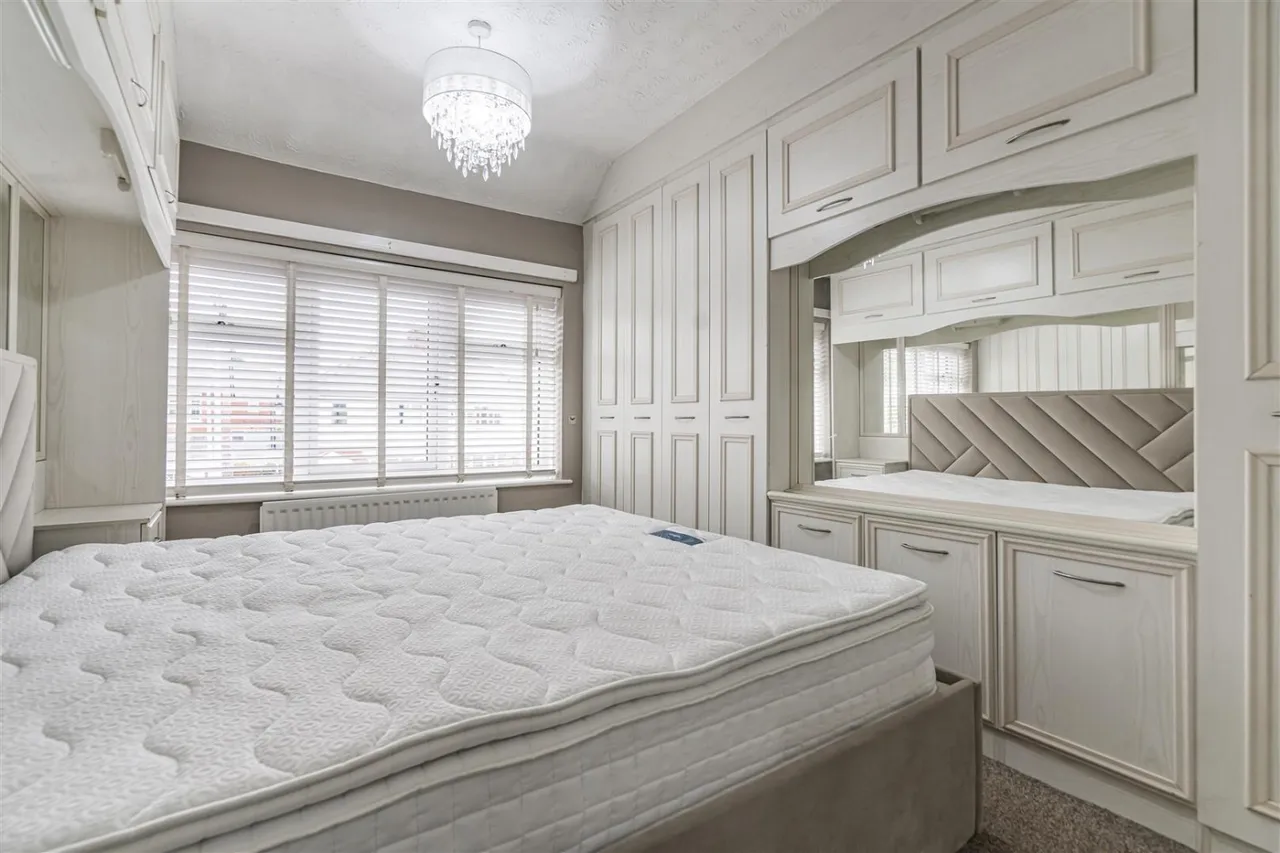 Plantation Avenue, Worsley, M28, photo 17
