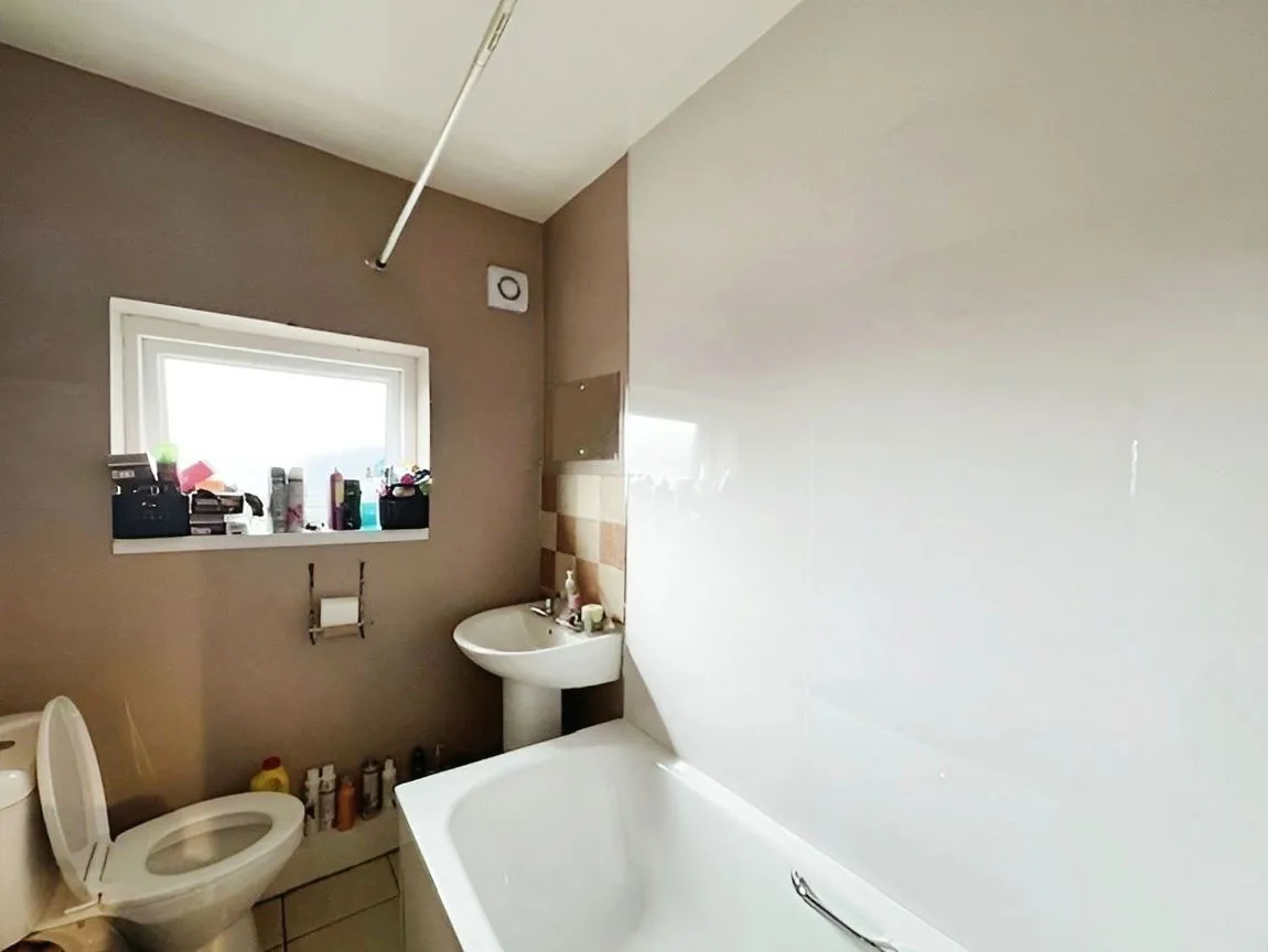 Gwespyr Hill, Gwespyr, Holywell, Flintshire, CH8 9lh, photo 23