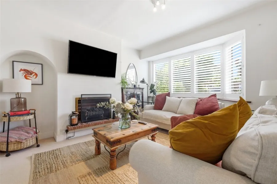 with 3 bedrooms in Bishop's Stortford, CM23, photo 2