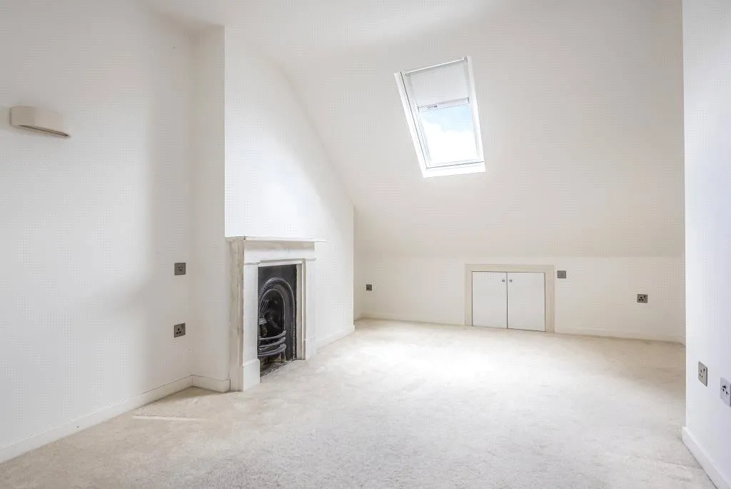 Gresham Road, Staines-upon-Thames, TW18, photo 10